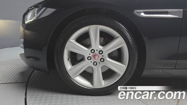 Jaguar XE из Кореи Encar