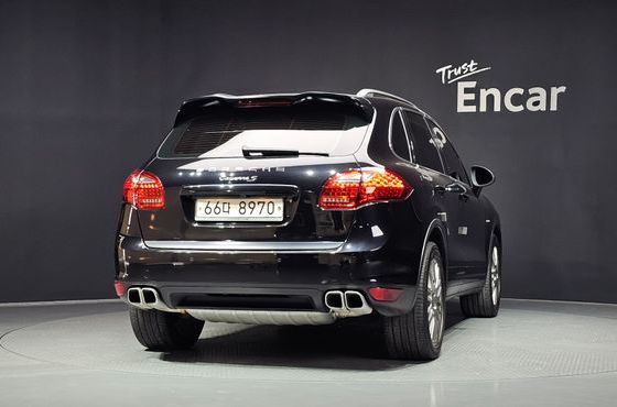 Porsche Cayenne 4.2 S Diesel 958 — пробег 176 877 км — фото 4 из 5