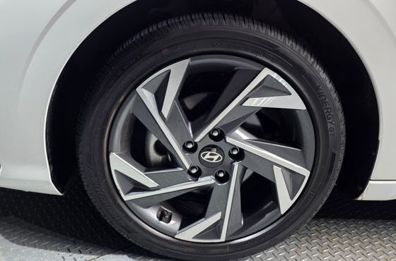 Hyundai AVANTE 1.6 Smart — пробег 40 626 км — фото 5 из 5
