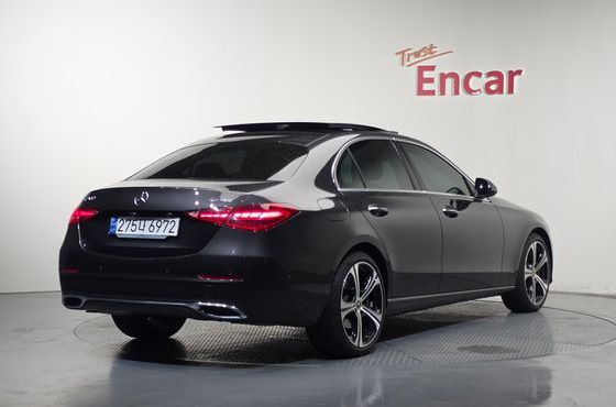Mercedes-Benz C-Class C300 4MATIC Avantgarde — пробег 12 332 км — фото 2 из 5