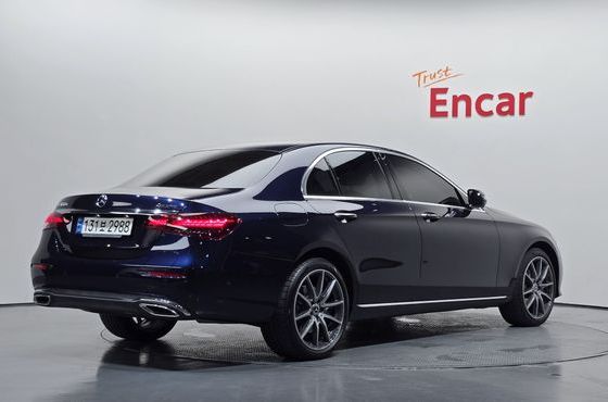 Mercedes-Benz E-Class E300e 4MATIC Exclusive — пробег 56 309 км — фото 2 из 5