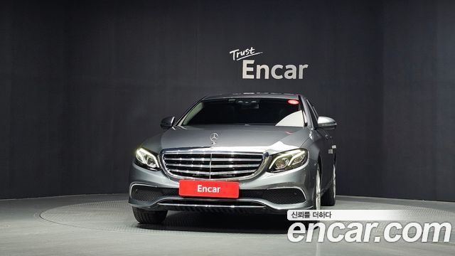 Mercedes-Benz E-Class из Кореи Encar