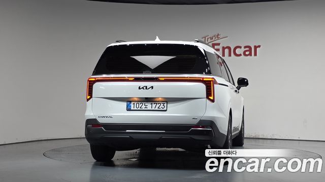 Kia Carnival из Кореи Encar