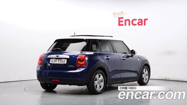 Mini Cooper Mid 3rd — пробег 141 350 км — фото 2 из 5