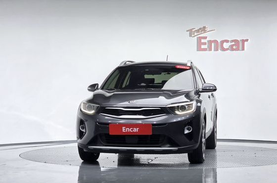 Kia Stonic Diesel 1.6 Prestige — пробег 135 058 км — фото 3 из 5
