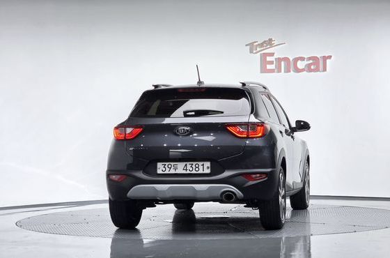 Kia Stonic Diesel 1.6 Prestige — пробег 135 058 км — фото 4 из 5