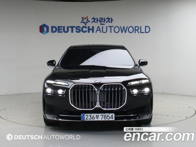 BMW 7-Series 750e xDrive Design Pure Excellence — пробег 31 051 км — фото 3 из 5
