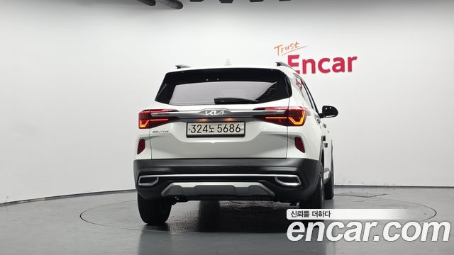 Kia Seltos из Кореи Encar