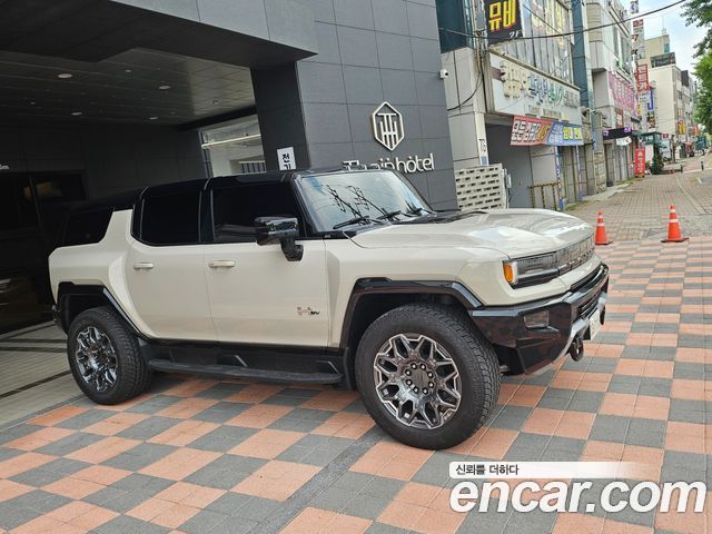 GMC Hummer EV e4WD — пробег 1 000 км — фото 2 из 5