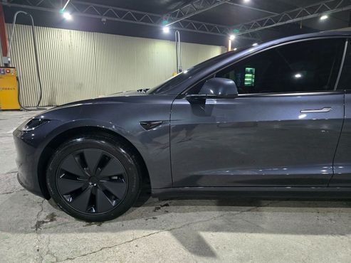 Tesla Model 3 Premium Long Range RWD — пробег 5 000 км — фото 5 из 5