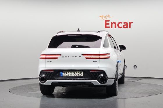 Genesis GV70 2.5T Gasoline AWD — пробег 72 957 км — фото 4 из 5