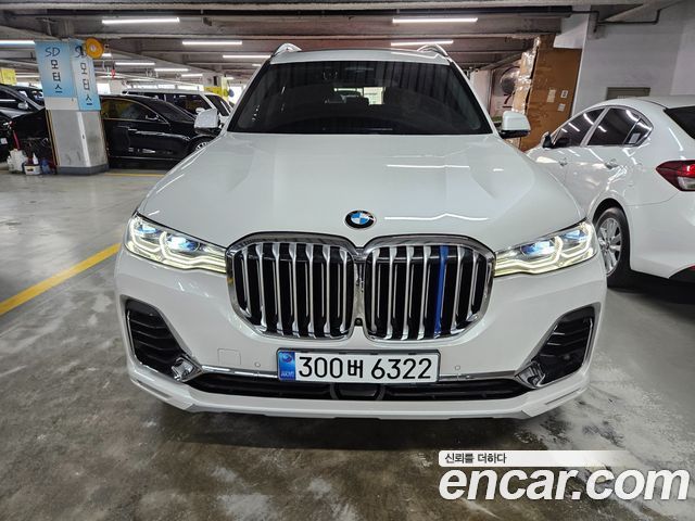 BMW X7 xDrive 40d Design Pure Excellence 7-Seater — пробег 42 512 км — фото 3 из 5