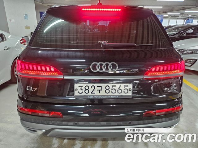 Audi Q7 45 TDI Quattro Premium — пробег 98 724 км — фото 4 из 5