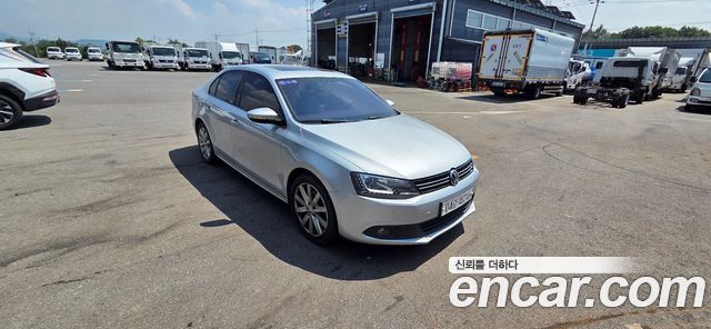 Volkswagen Jetta 2.0 TDI 6th — пробег 215 000 км — фото 2 из 5