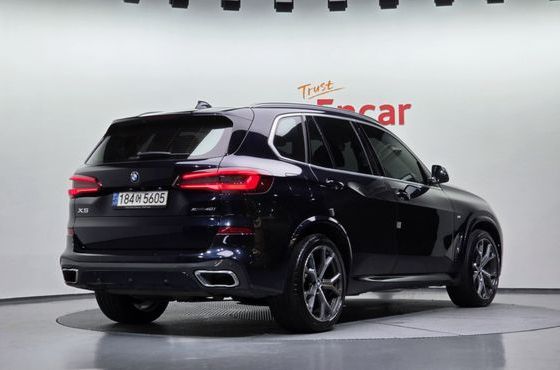 BMW X5 xDrive 40i M Sport — пробег 90 997 км — фото 2 из 5