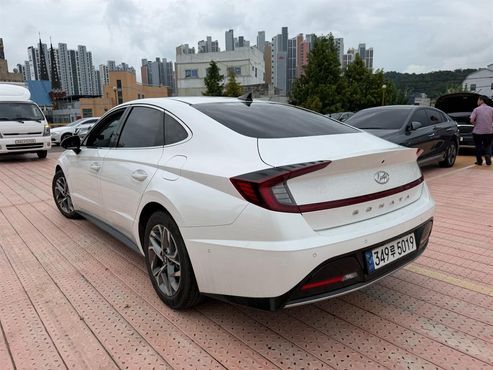 Hyundai Sonata 2.0 Premium Plus — пробег 25 733 км — фото 2 из 5