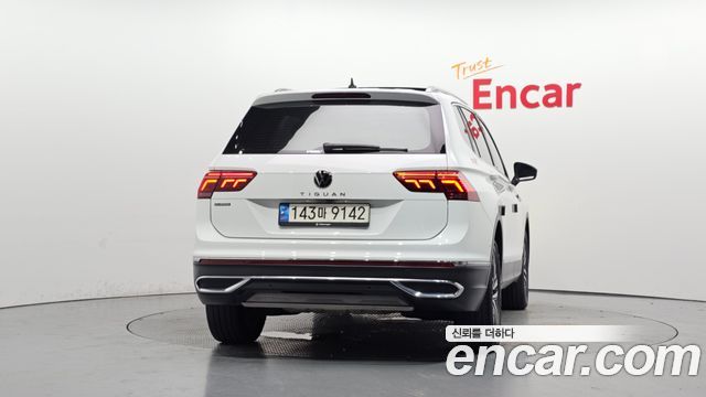 Volkswagen Tiguan 2.0 TSI Prestige — пробег 45 280 км — фото 4 из 5