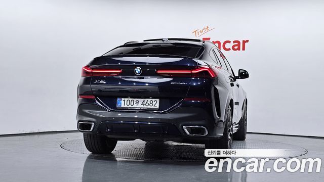 BMW X6 xDrive40i M Sport — пробег 26 707 км — фото 4 из 5