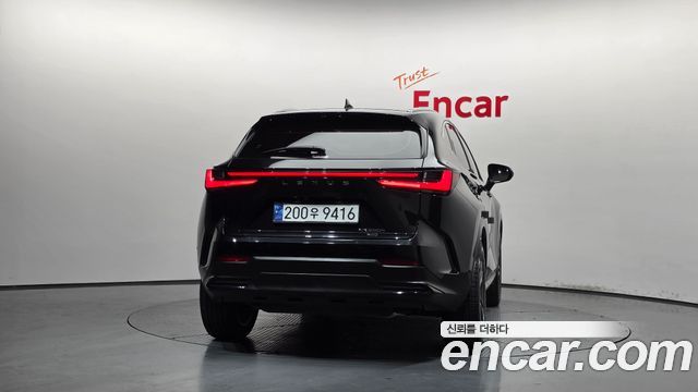 Lexus NX Premium — пробег 43 724 км — фото 4 из 5