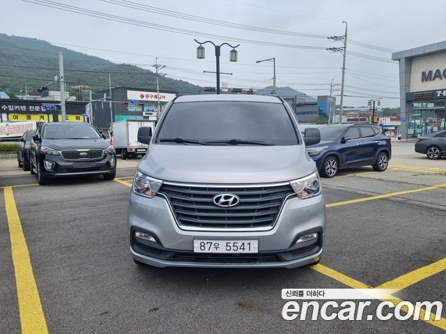 Hyundai Starex Van 3-Seater Style — пробег 149 083 км — фото 3 из 5