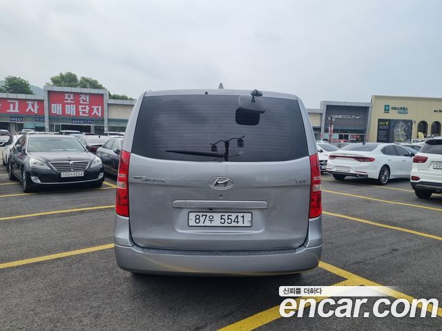 Hyundai Starex Van 3-Seater Style — пробег 149 083 км — фото 4 из 5