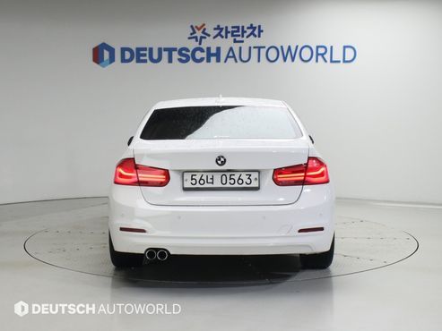 BMW 3-Series 320d xDrive — пробег 127 381 км — фото 4 из 5