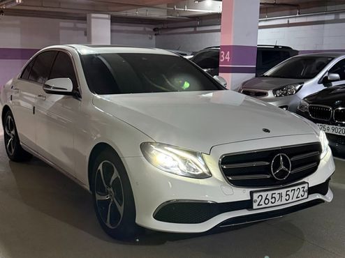 Mercedes-Benz E-Class E250 Avantgarde — пробег 67 000 км — фото 3 из 5