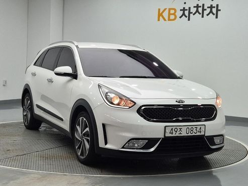 Kia Niro Prestige — пробег 206 873 км — фото 4 из 5