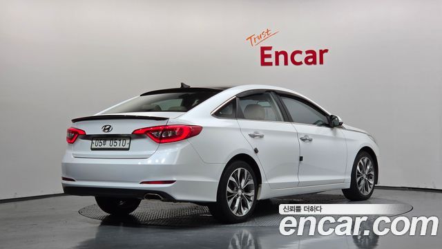 Hyundai Sonata 1.7 Diesel Smart Special — пробег 185 070 км — фото 2 из 5