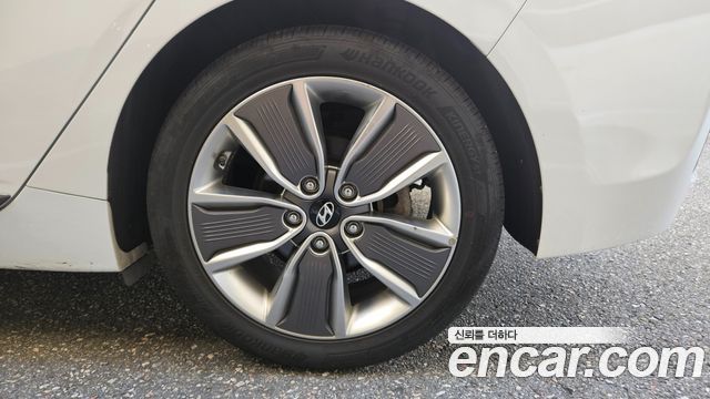 Hyundai Ioniq Q — пробег 95 702 км — фото 5 из 5