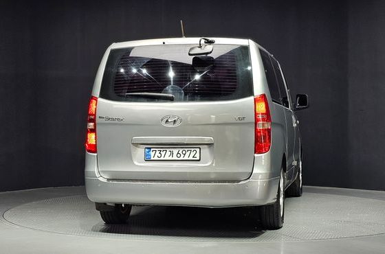 Hyundai Starex Wagon 11-Seater Smart — пробег 68 415 км — фото 4 из 5