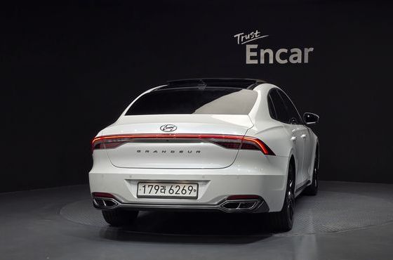 Hyundai Grandeur Calligraphy — пробег 133 020 км — фото 4 из 5