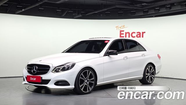 Mercedes-Benz E-Class E220 Bluetec Avantgarde Sport — пробег 306 223 км — фото 1 из 5