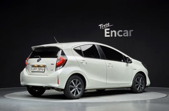 Toyota Prius 1.5 — пробег 134 796 км — фото 2 из 5