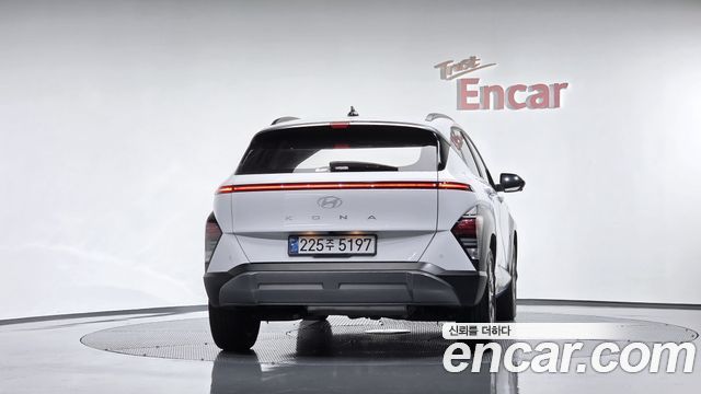 Hyundai Kona из Кореи Encar
