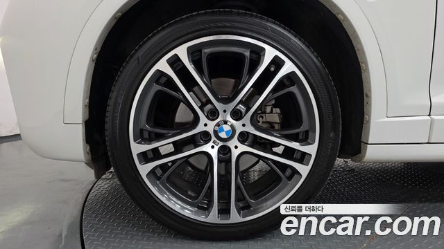 BMW X4 xDrive20d M Sport — пробег 120 259 км — фото 5 из 5