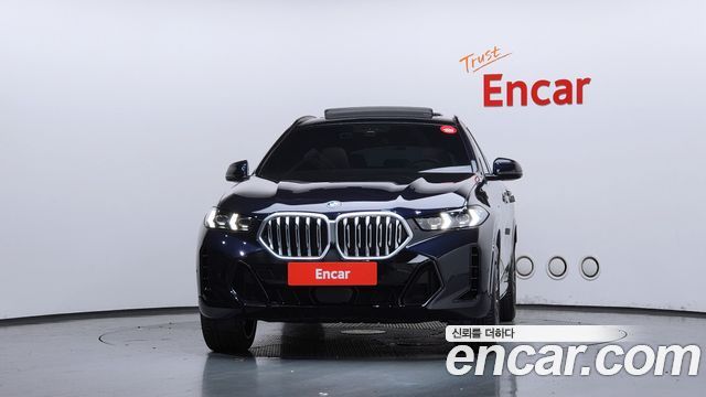 BMW X6 xDrive40i M Sport — пробег 10 567 км — фото 3 из 5