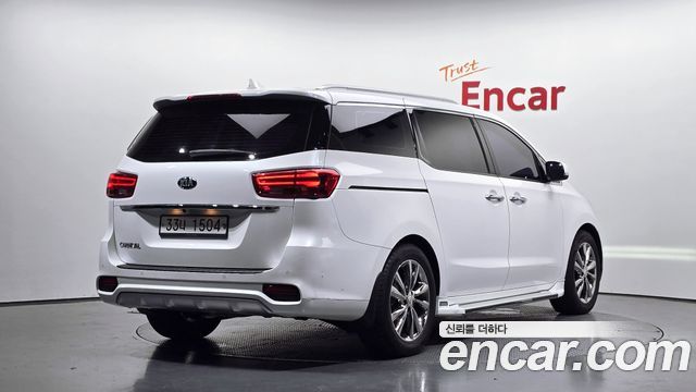 Kia Carnival из Кореи Encar