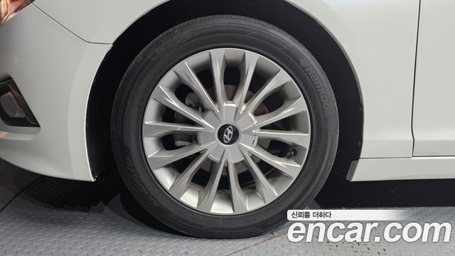 Hyundai Sonata 2.0 Smart — пробег 74 805 км — фото 5 из 5