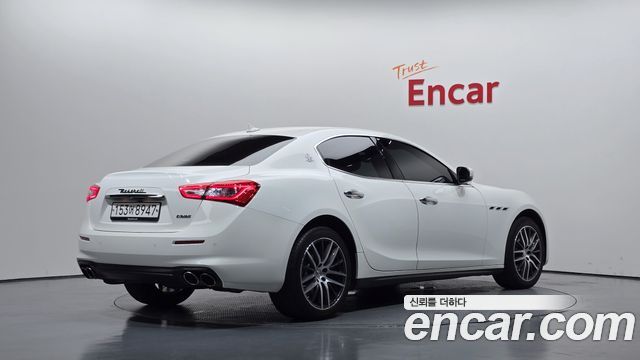 Maserati Ghibli из Кореи Encar