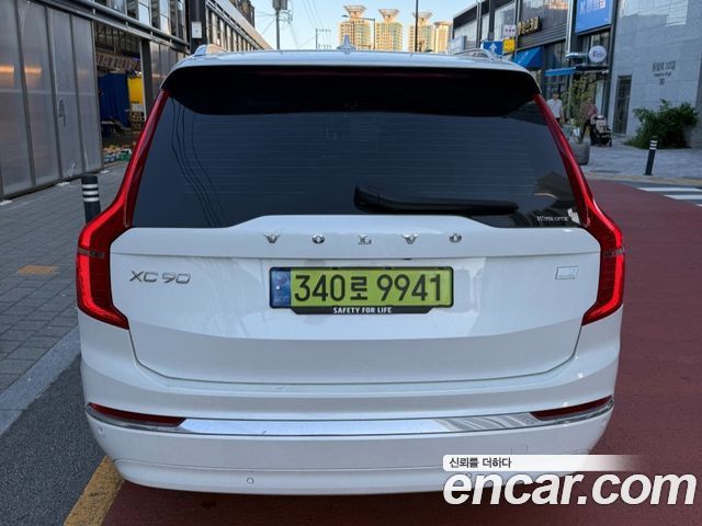 Volvo XC90 T8 Ultra Bright Hybrid — пробег 13 500 км — фото 4 из 5