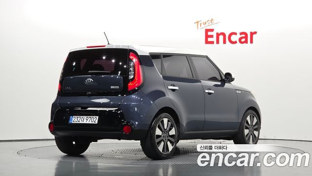 Kia Soul 1.6 Diesel Noblesse — пробег 176 793 км — фото 2 из 5
