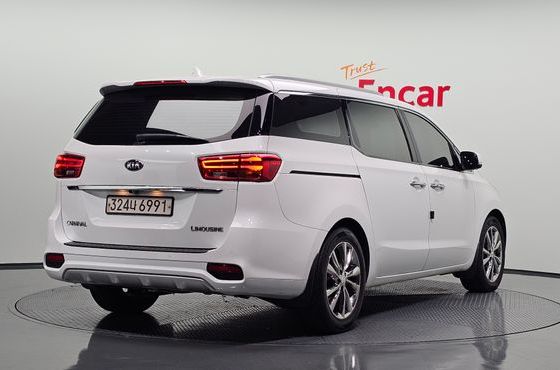 Kia Carnival Gasoline 7-Seater Limousine President — пробег 220 790 км — фото 2 из 5