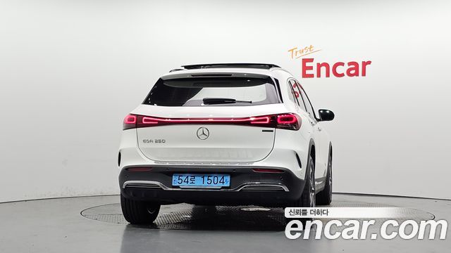 Mercedes-Benz EQA EQA250 AMG Line — пробег 29 340 км — фото 4 из 5