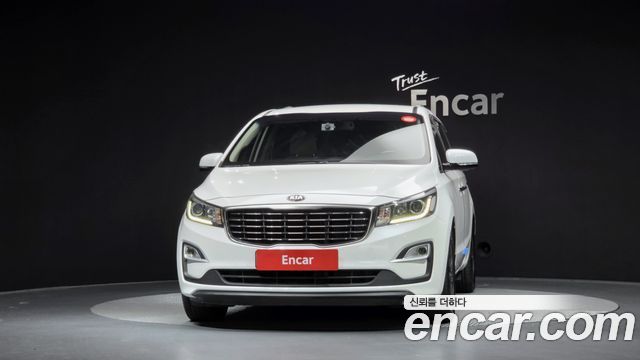 Kia Carnival 11-Seater Prestige — пробег 170 002 км — фото 3 из 5