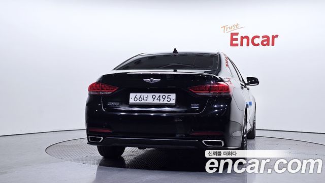 Hyundai Genesis из Кореи Encar