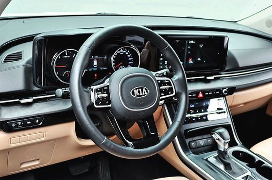Kia Carnival Diesel 9-Seater Prestige — пробег 101 237 км — фото 5 из 5