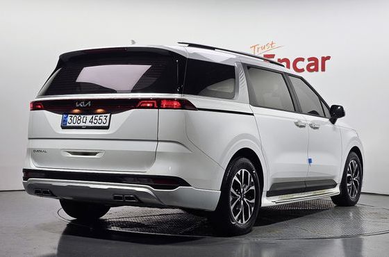 Kia Carnival Diesel 9-Seater Prestige — пробег 46 730 км — фото 2 из 5