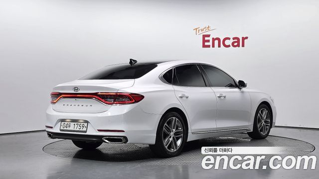 Hyundai Grandeur 2.4 Exclusive Special — пробег 212 595 км — фото 2 из 5