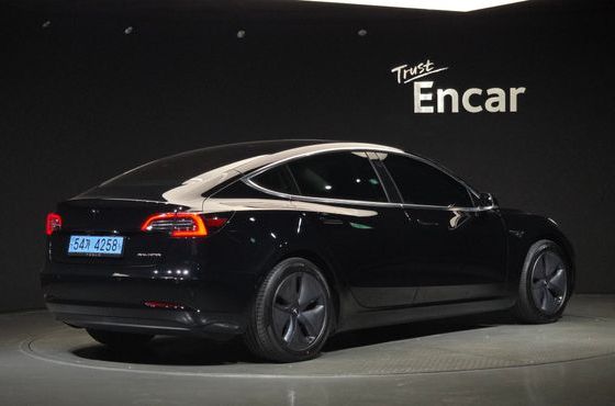Tesla Model 3 Long Range AWD — пробег 85 653 км — фото 2 из 5